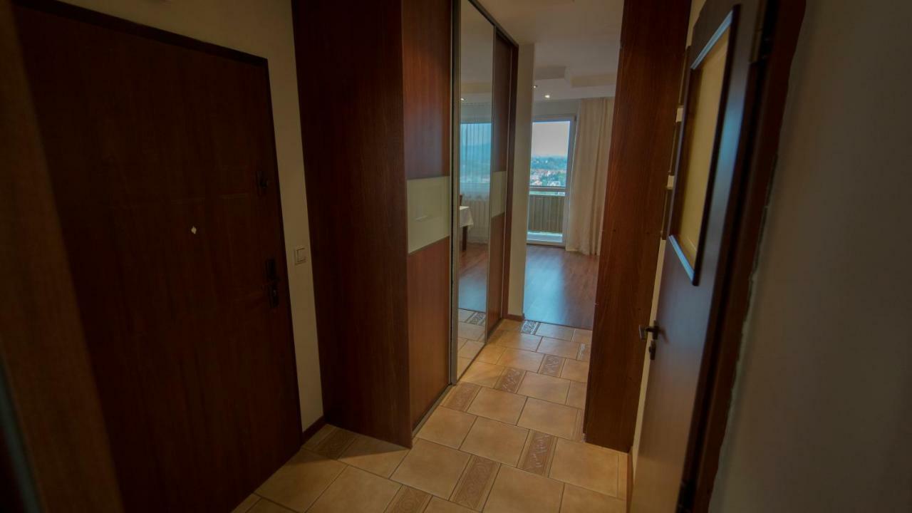 Mieszkanie Na 10 Pietrze Appartamento Cieszyn  Esterno foto